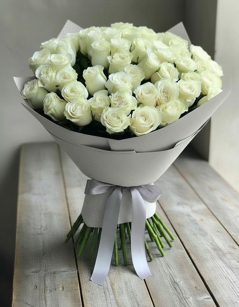 Букет 35 Белых роз в Болхове