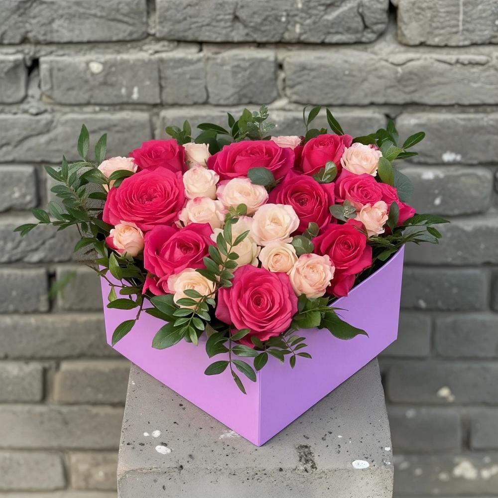 Цветочная композиция из Розы в коробке в Болхове
