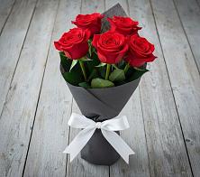 Букет 5 Красных роз Эдлесс Лав #REPLACE_PRED# Болхове