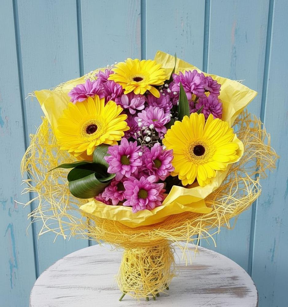 Букет цветов из: Хризантемы и Герберы в Болхове