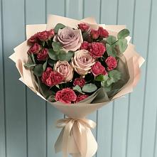 Букет цветов из:  Гвоздики и Розы в Болхове