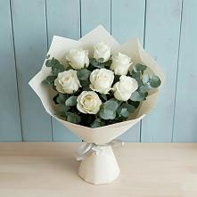 Букет Белые розы в Эвкалипте в Болхове