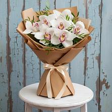 Букет цветов из:  Орхидеи и Розы в Болхове